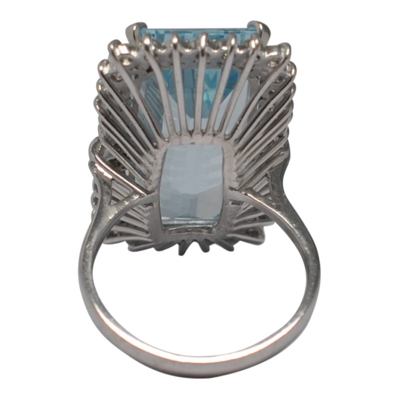 Mid Century Aquamarine Diamond Gold Ring