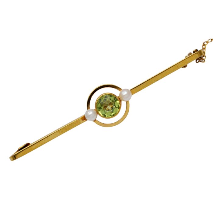CC068 PERIDOT PEARL 15CT GOLD BROOCH1