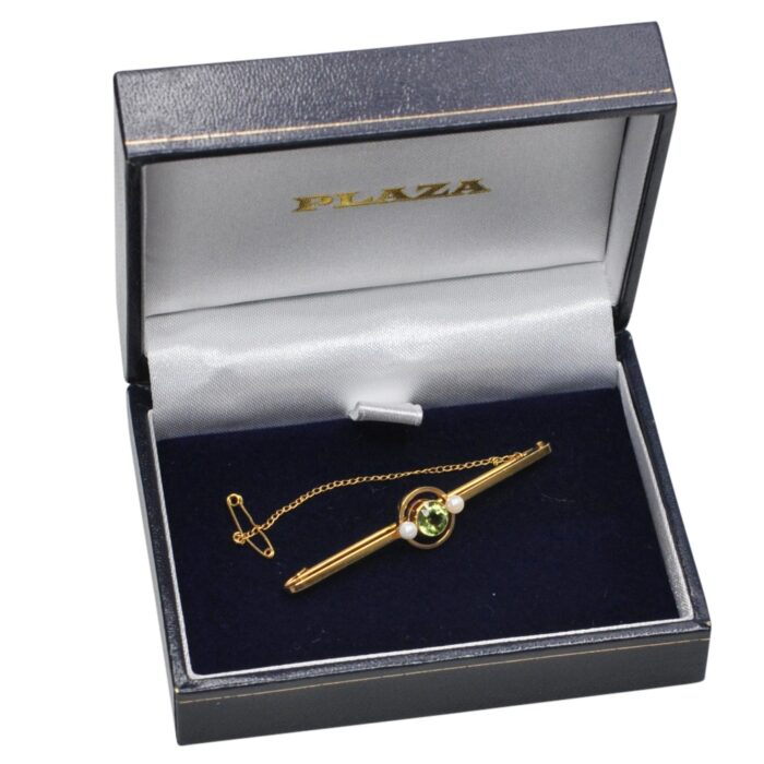 CC068 PERIDOT PEARL 15CT GOLD BROOCH7
