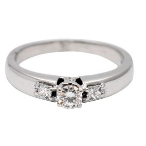 Diamond Solitaire 18ct Gold engagement Ring