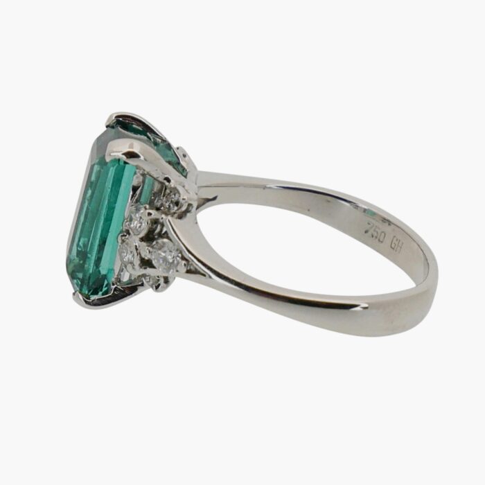 Vintage Green Tourmaline Diamond Ring