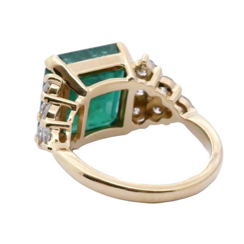 Vintage Emerald and Diamond Gold Ring