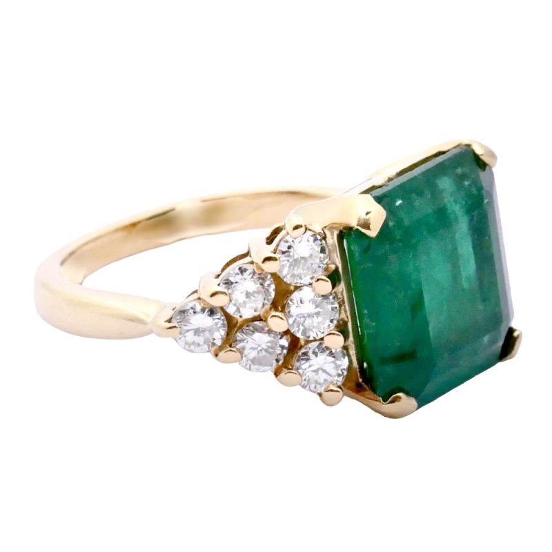 Vintage Emerald and Diamond Gold Ring