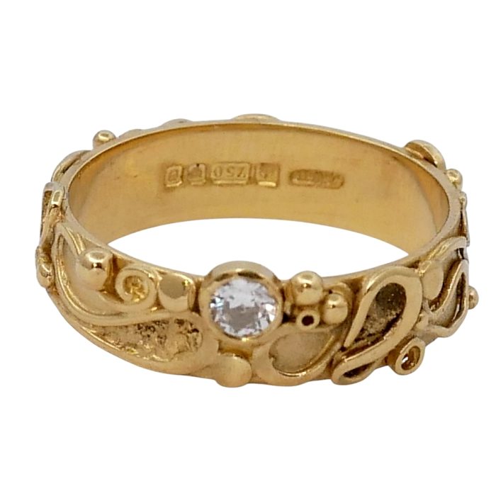 Vintage Floral Diamond Gold Band Ring