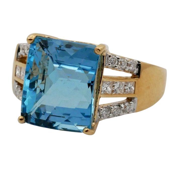 Aquamarine Checkerboard Diamond Ring