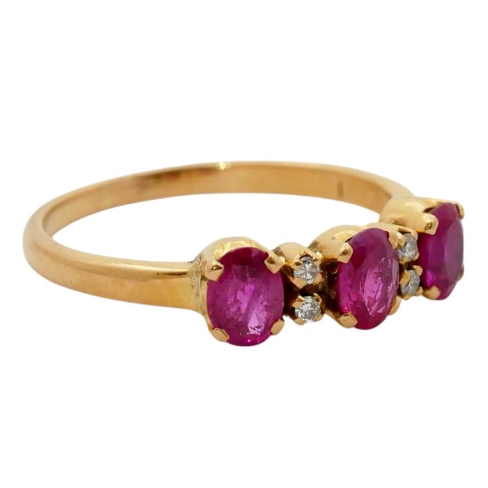 Vintage 3 Stone Ruby Diamond Gold Ring