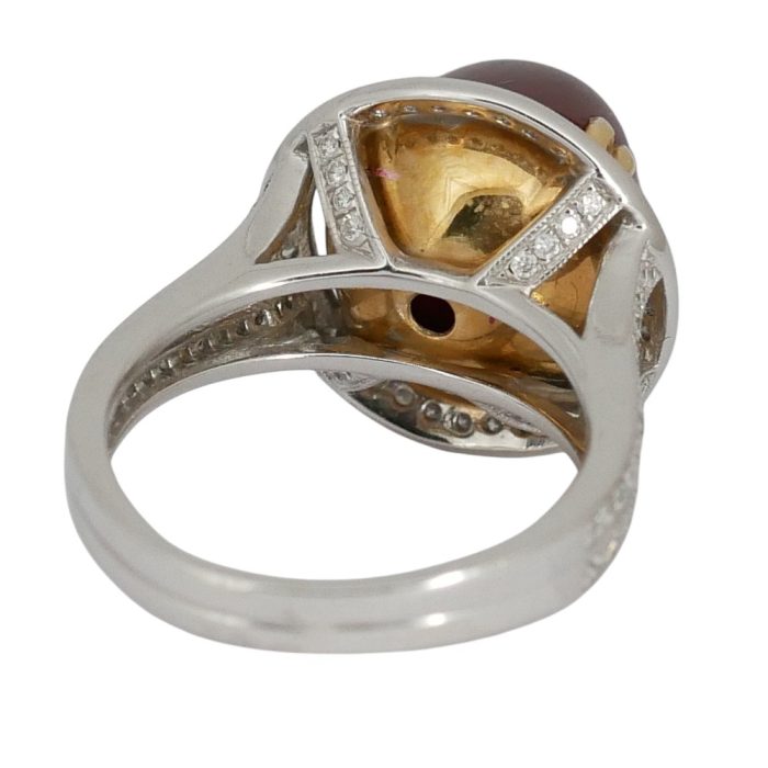 Vintage Cabochon Garnet Diamond Gold Ring