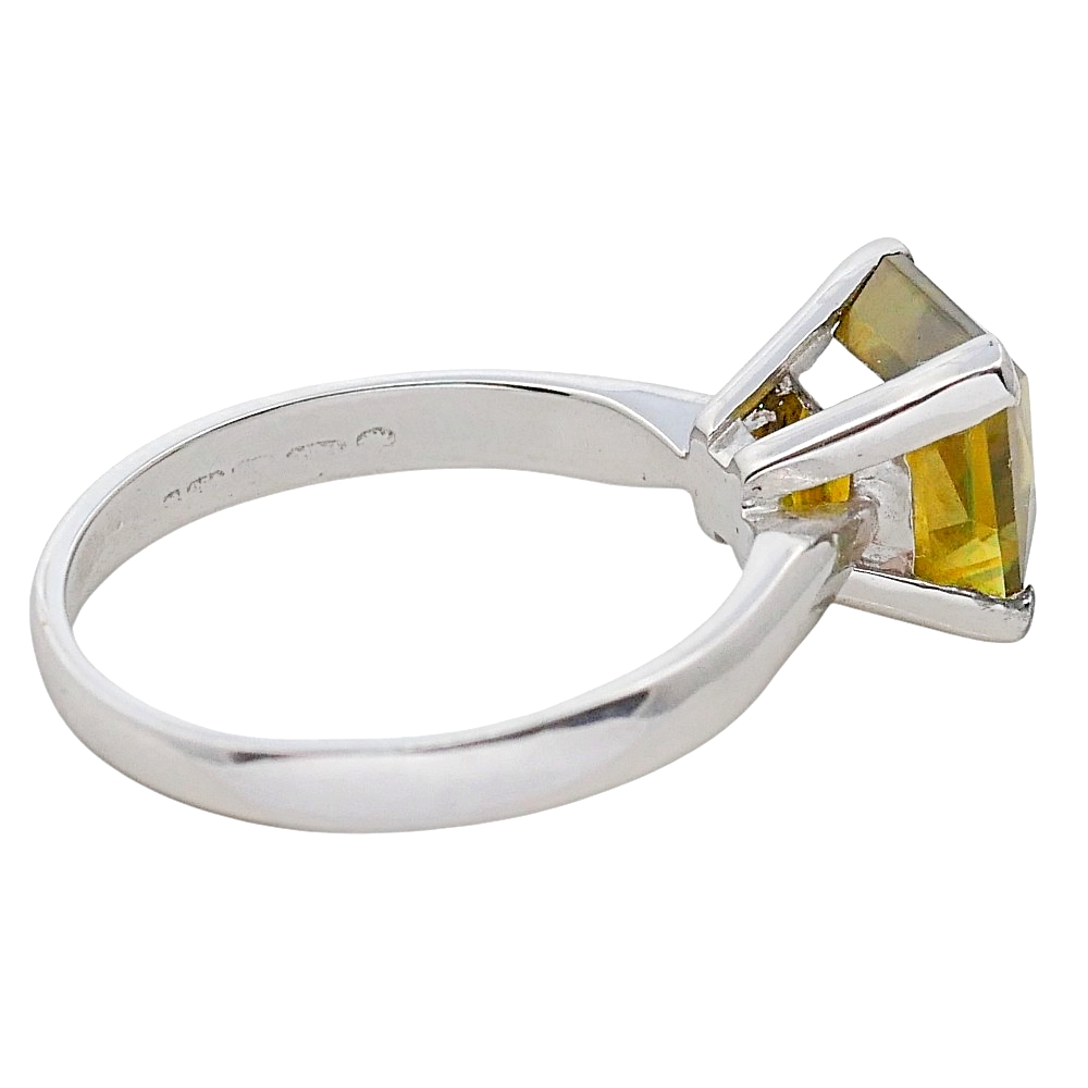 Vintage Sphene Solitaire Ring 5 Vintage Sphene Solitaire Ring