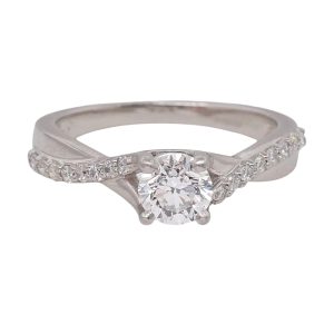 Solitaire Diamond Platinum Ring